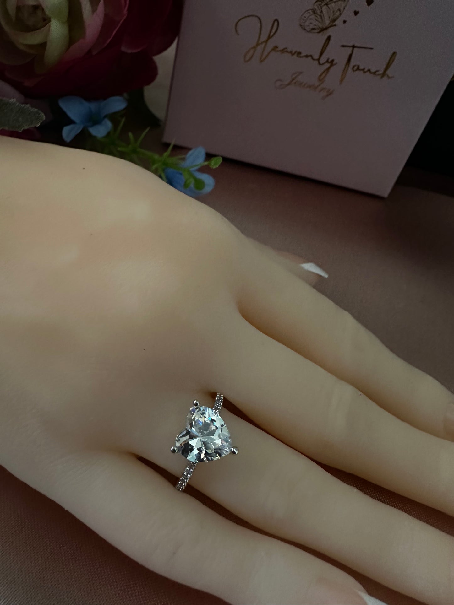 '' Amour '' Ring