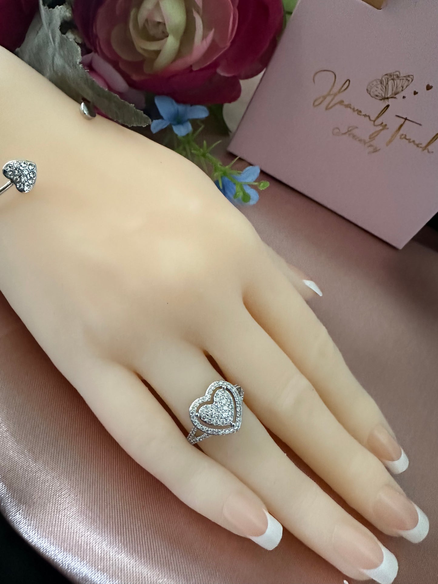 '' I Heart You '' Ring