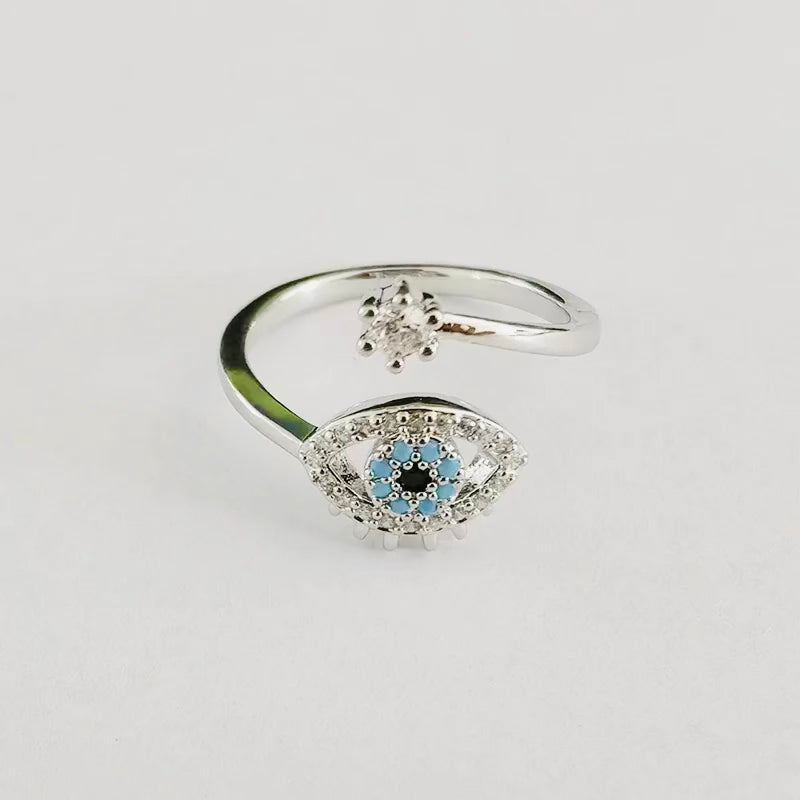 '' All Eyes On Me '' Ring